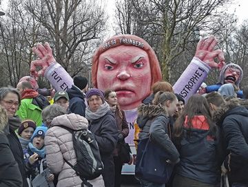Fridays for Future am 15.03.2019 am Grabbe-Platz in Düsseldorf